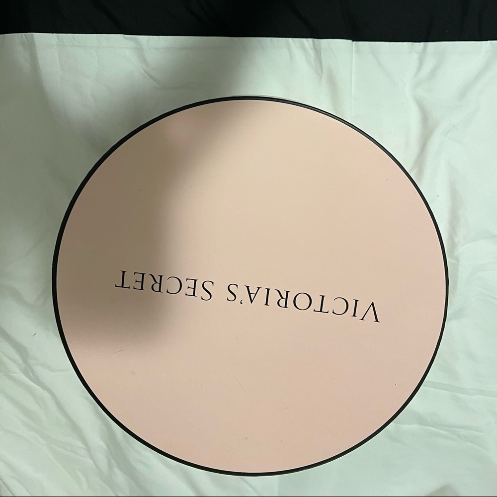 Victoria secret hat box